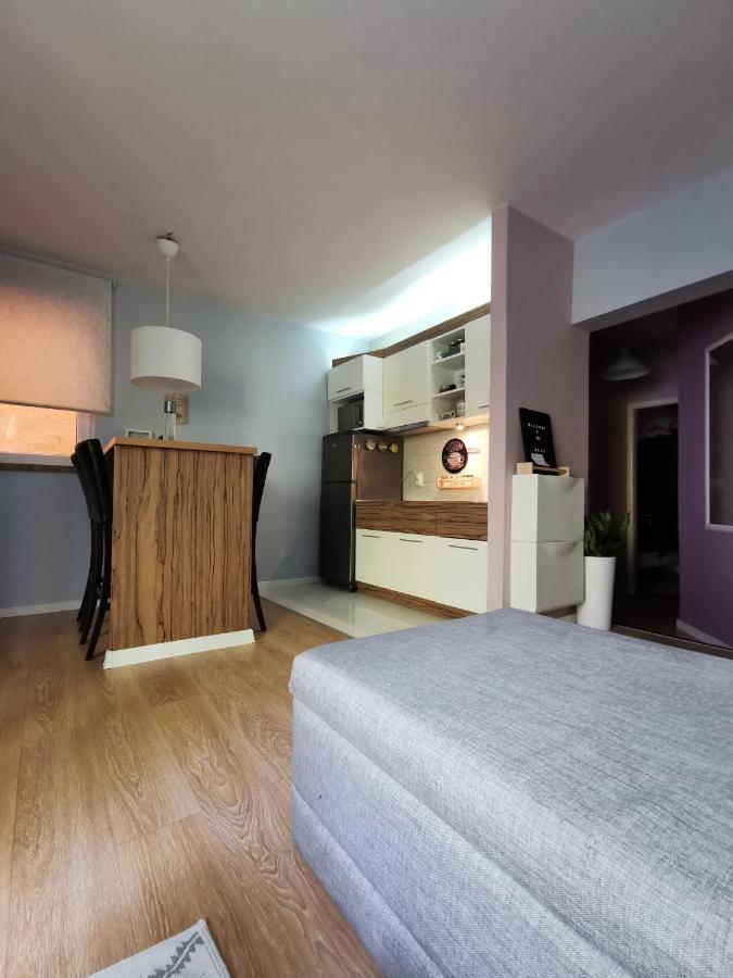 Nest Hotel Belgrade Exterior photo